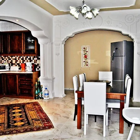 Villa Evoteli Group Bitez 3+1 Ozel Havuzlu Alper Akyarlar